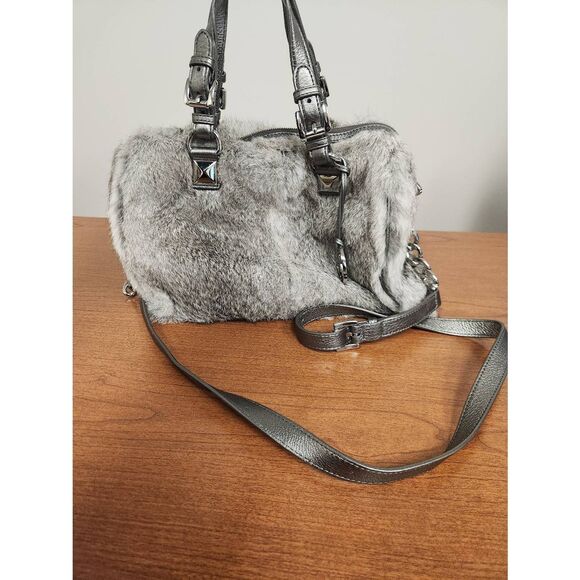 Michael Kors BEAUTIFUL light grey rabbit fur purse. With crossbody strap. Excell - Picture 1 of 8